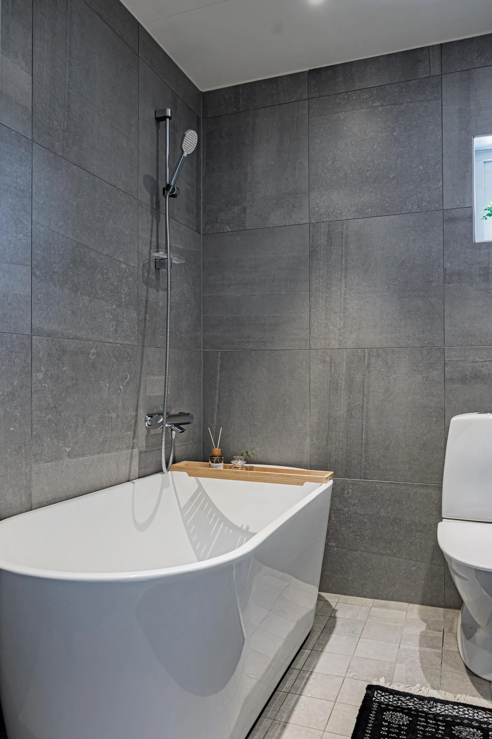Villa, Radhus, Ålesundsgatan 22, Lillhamra, Västerås