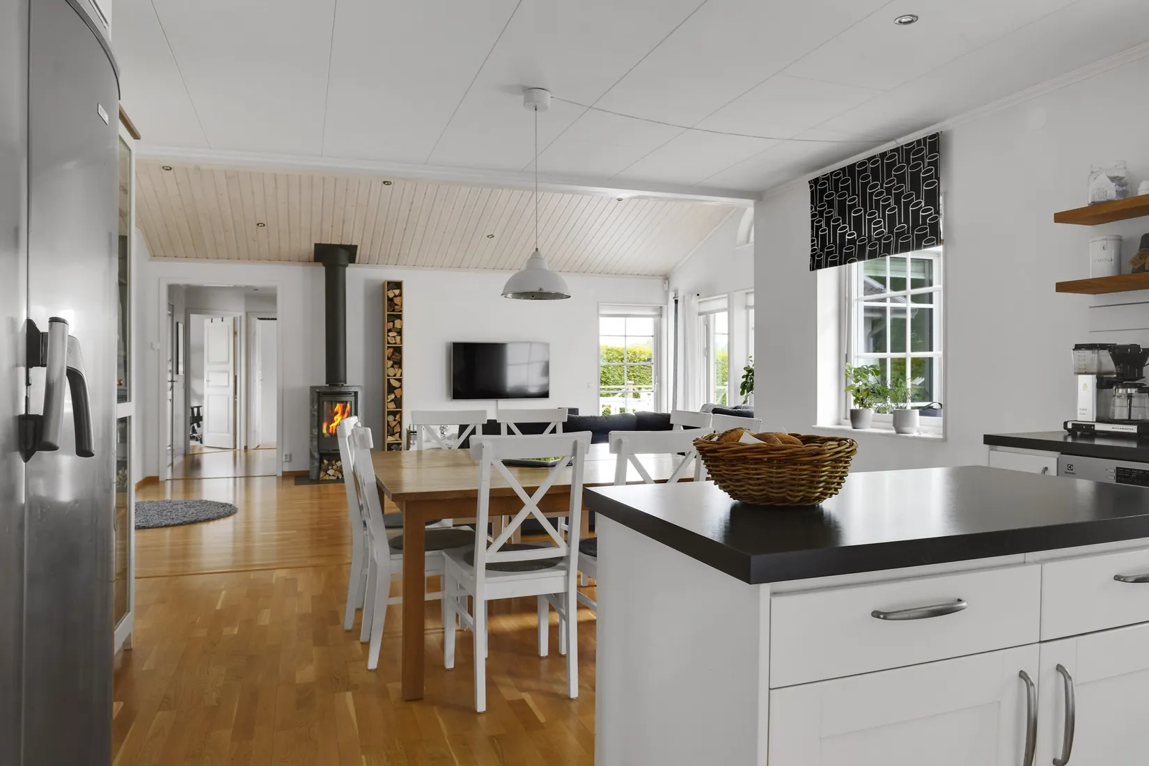 Villa, Movägen 6, Larv, Vara