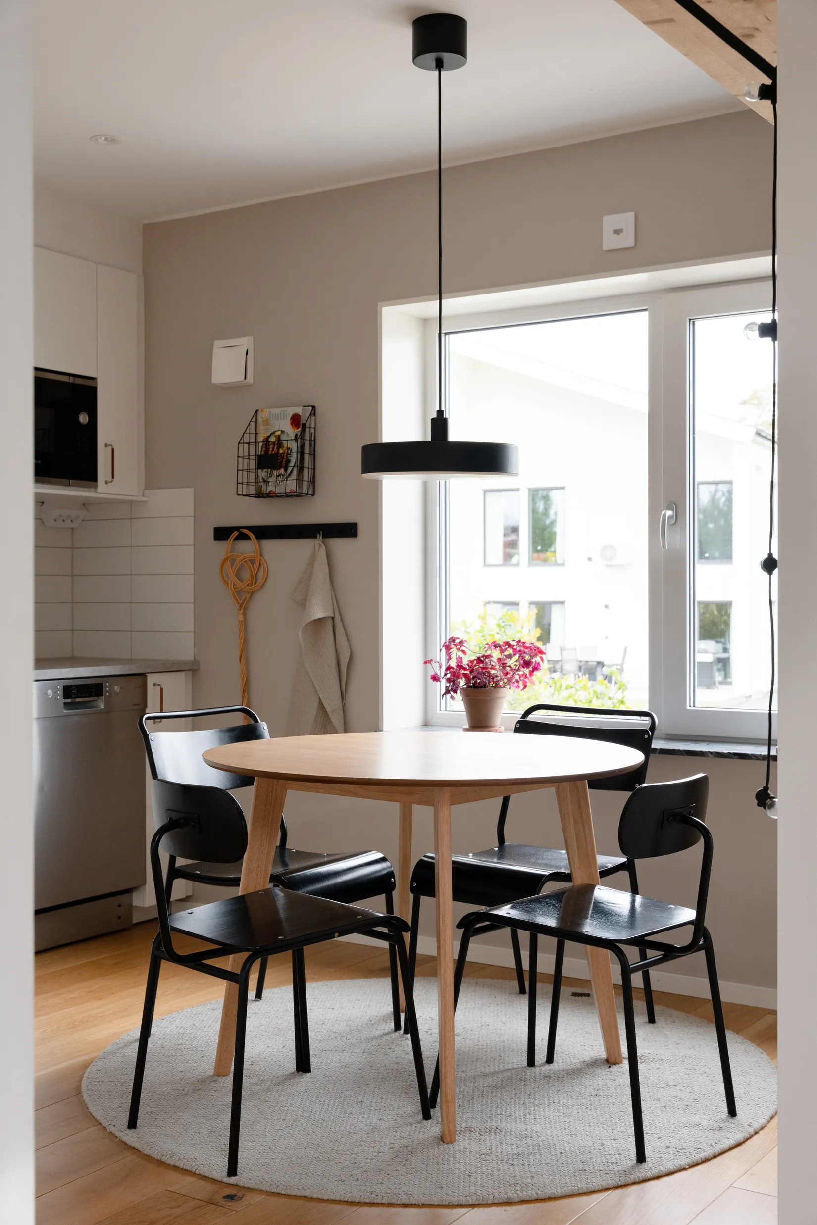 Villa, Radhus, Skogsbetesvägen 20, Gäddeholm, Västerås