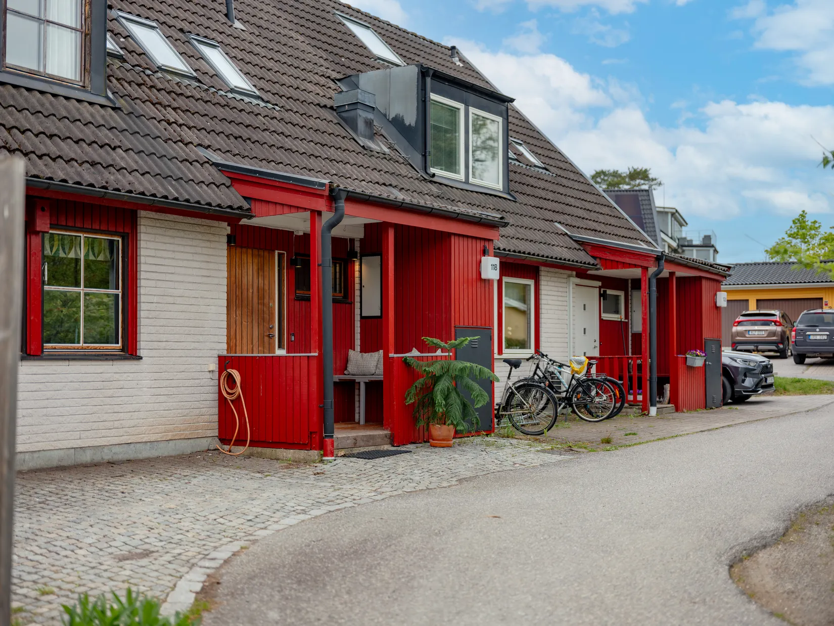 Villa, Radhus, Adolf Lemons väg 118, Täby Kyrkby, Täby