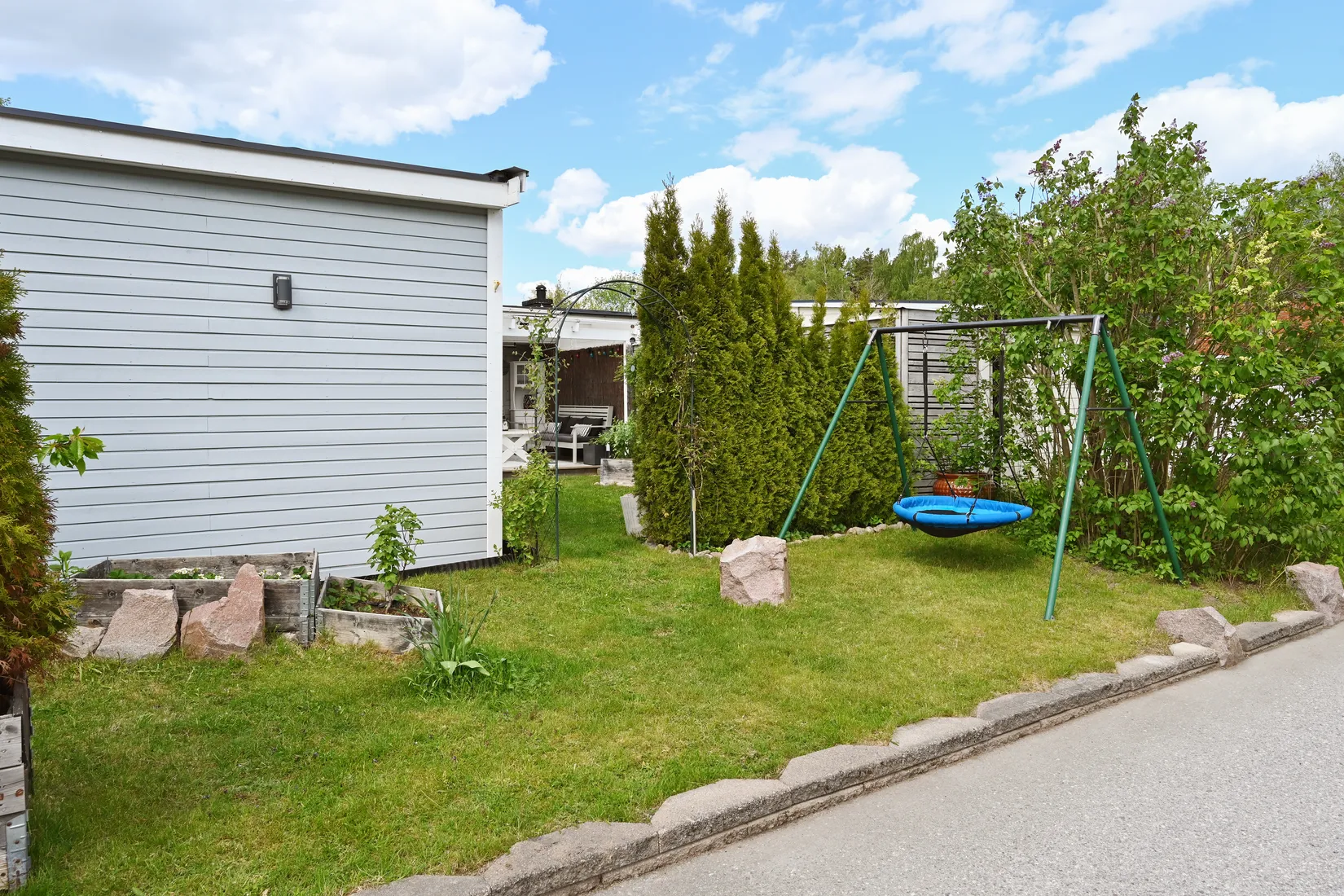 Villa, Radhus, Näckrosvägen 6, Sjukyrkoberget, Upplands Väsby