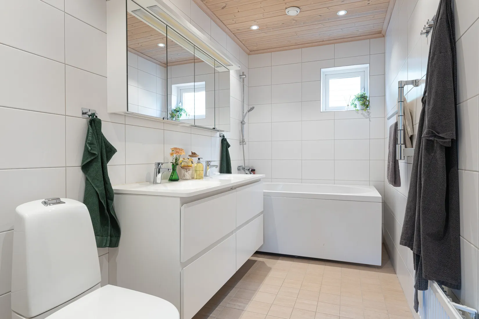Villa, Meanderslingan 1, Järvastaden, Solna