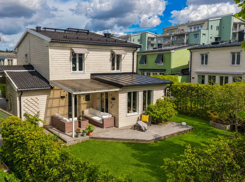 Villa, Meanderslingan 1, Järvastaden, Solna
