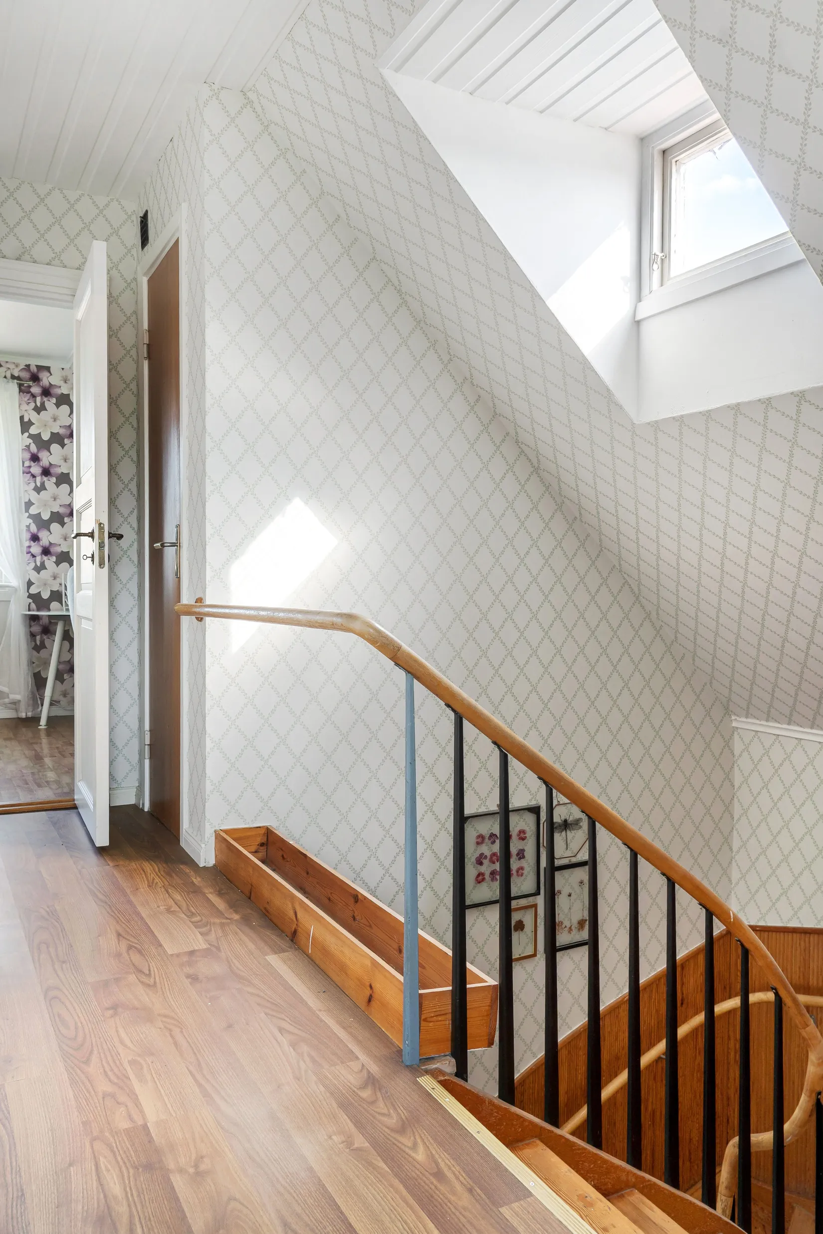 Villa, Collingatan 31, Kungsängen, Sala