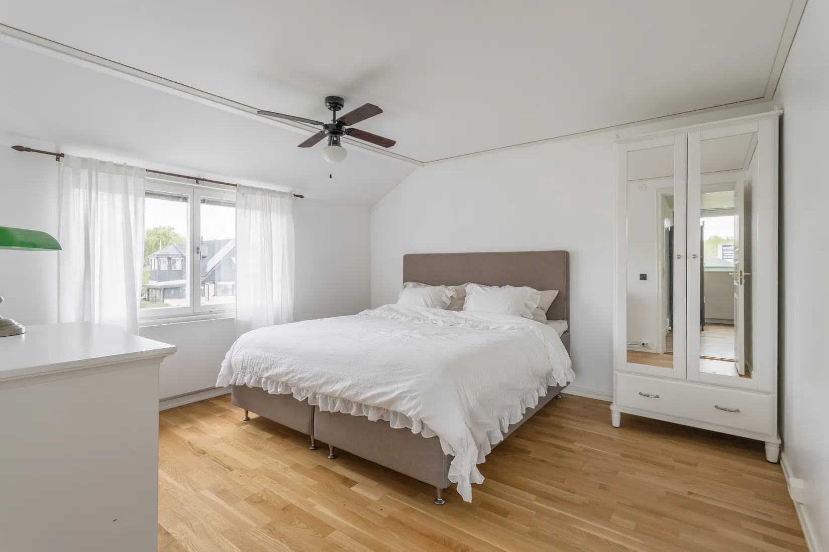 Villa, Radhus, Kanalvägen 65, Töjnan, Sollentuna
