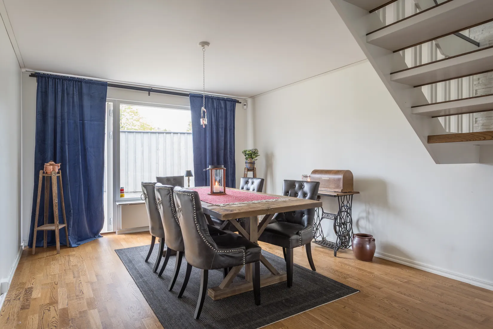 Villa, Radhus, Kanalvägen 65, Töjnan, Sollentuna