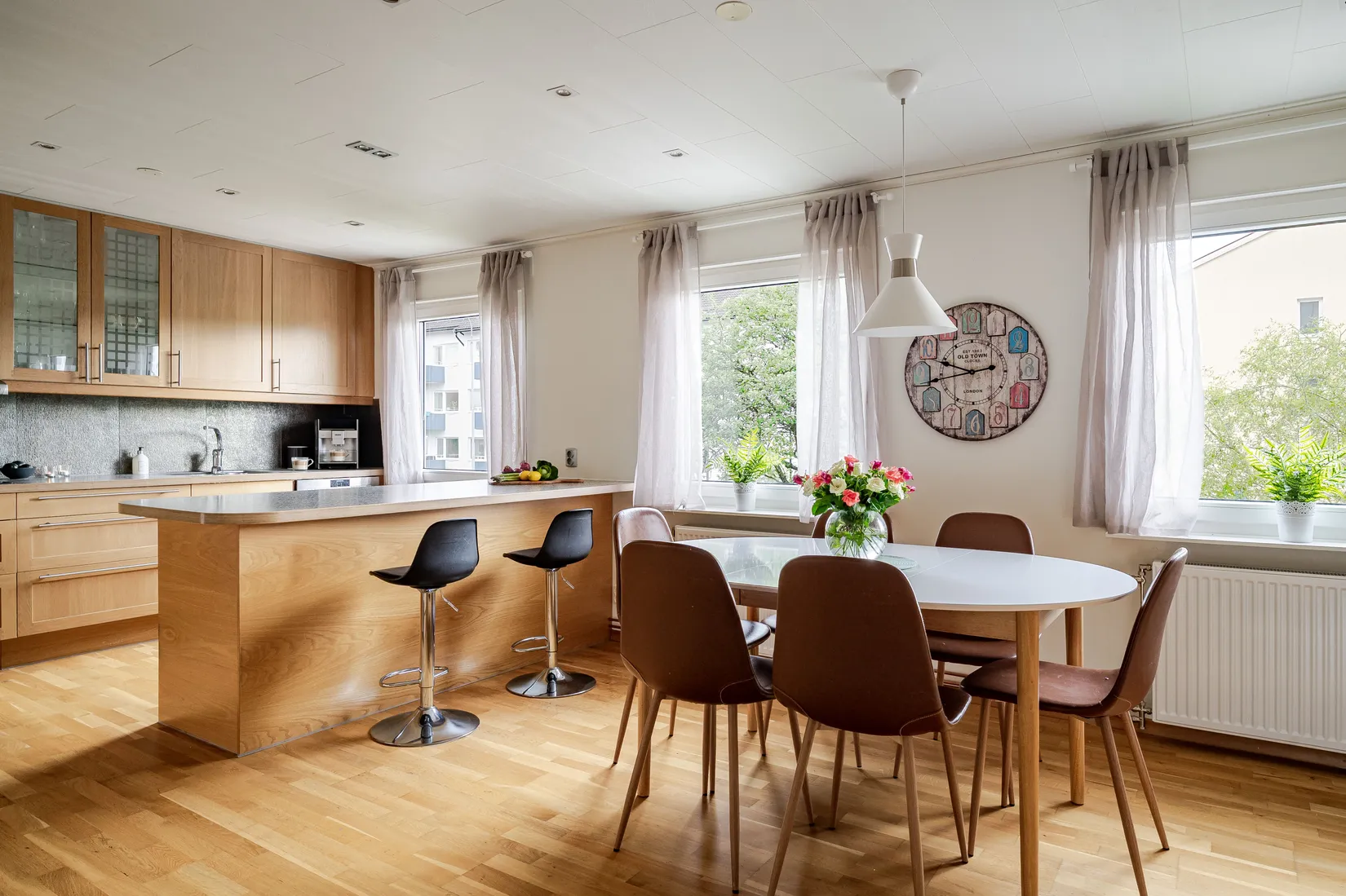 Villa, Radhus, Centralgatan 29A, Centralt, Nynäshamn