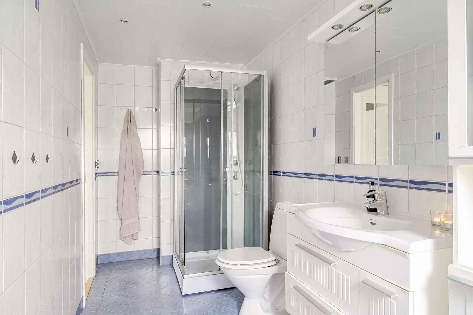 Villa, Radhus, Centralgatan 29A, Centralt, Nynäshamn