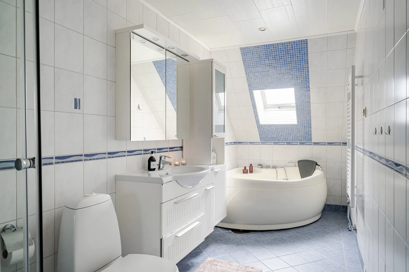 Villa, Radhus, Centralgatan 29A, Centralt, Nynäshamn