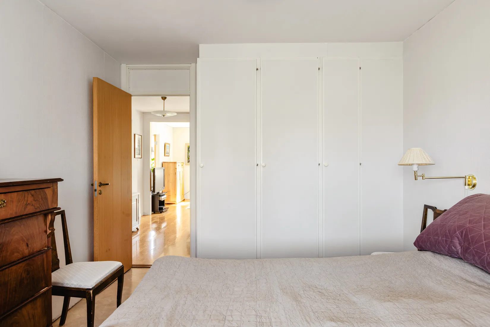 Villa, Radhus, Blomstervägen 8B, Katrineholm Nävertorp, Katrineholm