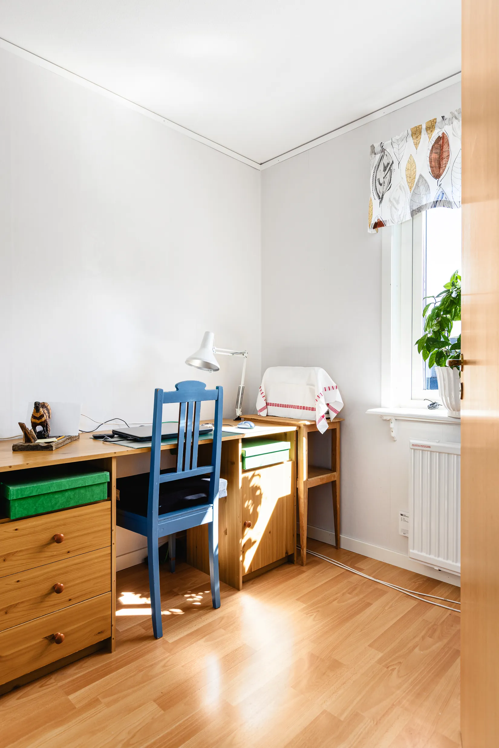 Villa, Radhus, Blomstervägen 8B, Katrineholm Nävertorp, Katrineholm