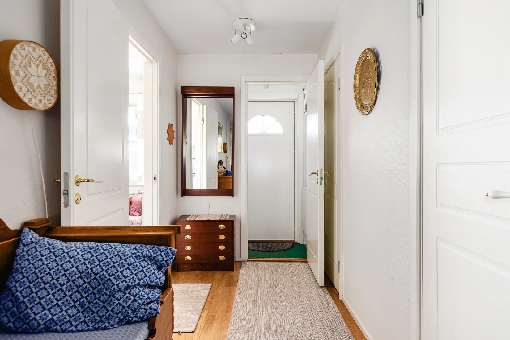 Villa, Radhus, Blomstervägen 8B, Katrineholm Nävertorp, Katrineholm