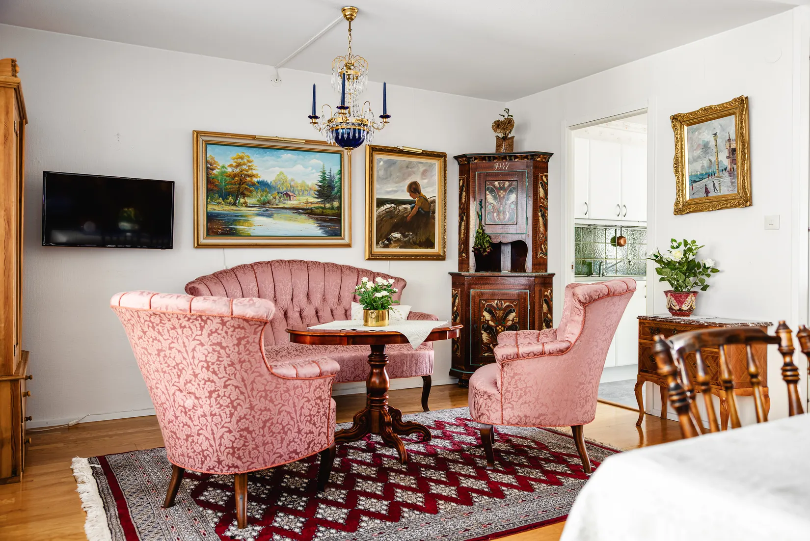 Villa, Radhus, Blomstervägen 8B, Katrineholm Nävertorp, Katrineholm