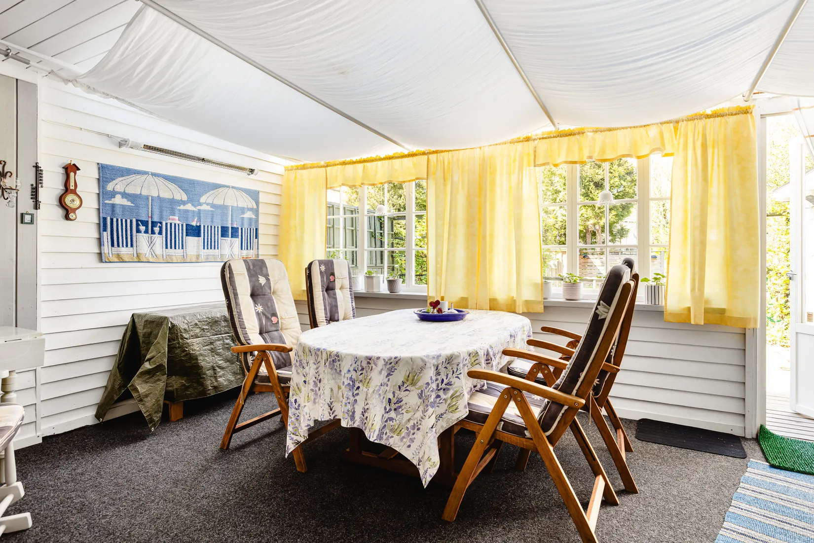 Villa, Radhus, Blomstervägen 8B, Katrineholm Nävertorp, Katrineholm