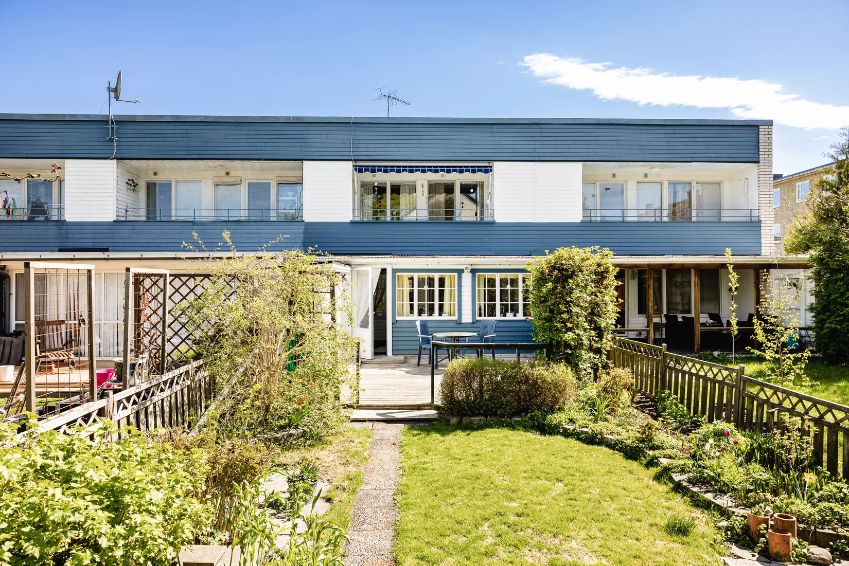 Villa, Radhus, Blomstervägen 8B, Katrineholm Nävertorp, Katrineholm