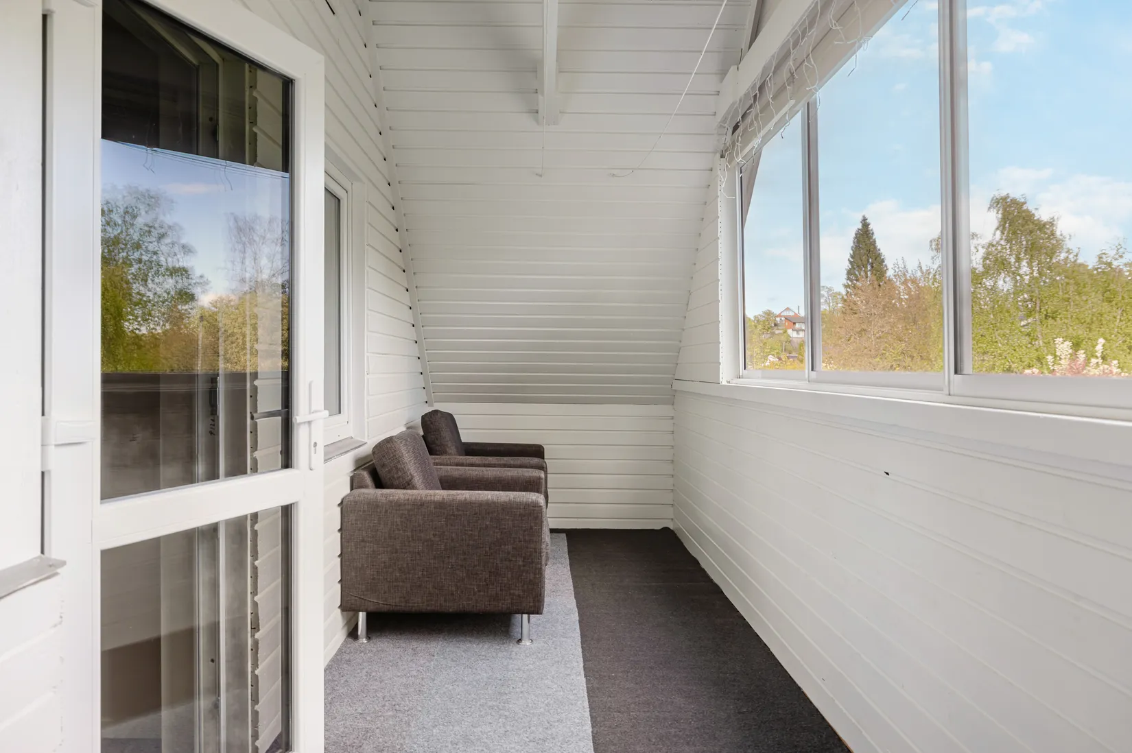 Villa, Radhus, Lövkärrsvägen 9, Segeltorp, Huddinge