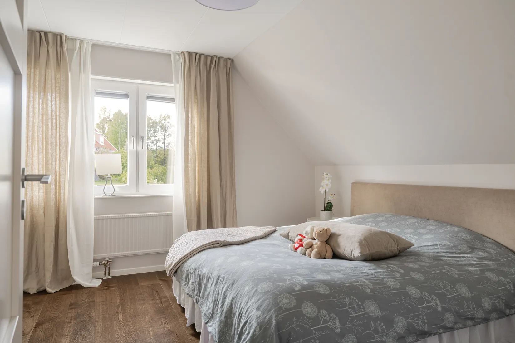 Villa, Radhus, Lövkärrsvägen 9, Segeltorp, Huddinge