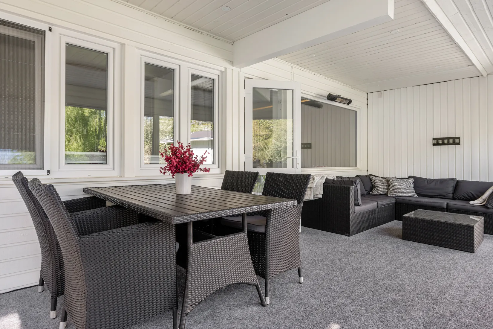 Villa, Radhus, Lövkärrsvägen 9, Segeltorp, Huddinge