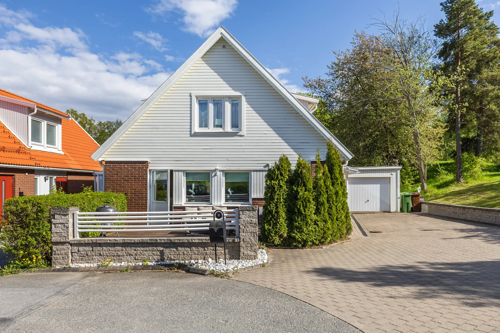 Villa, Radhus, Lövkärrsvägen 9, Segeltorp, Huddinge