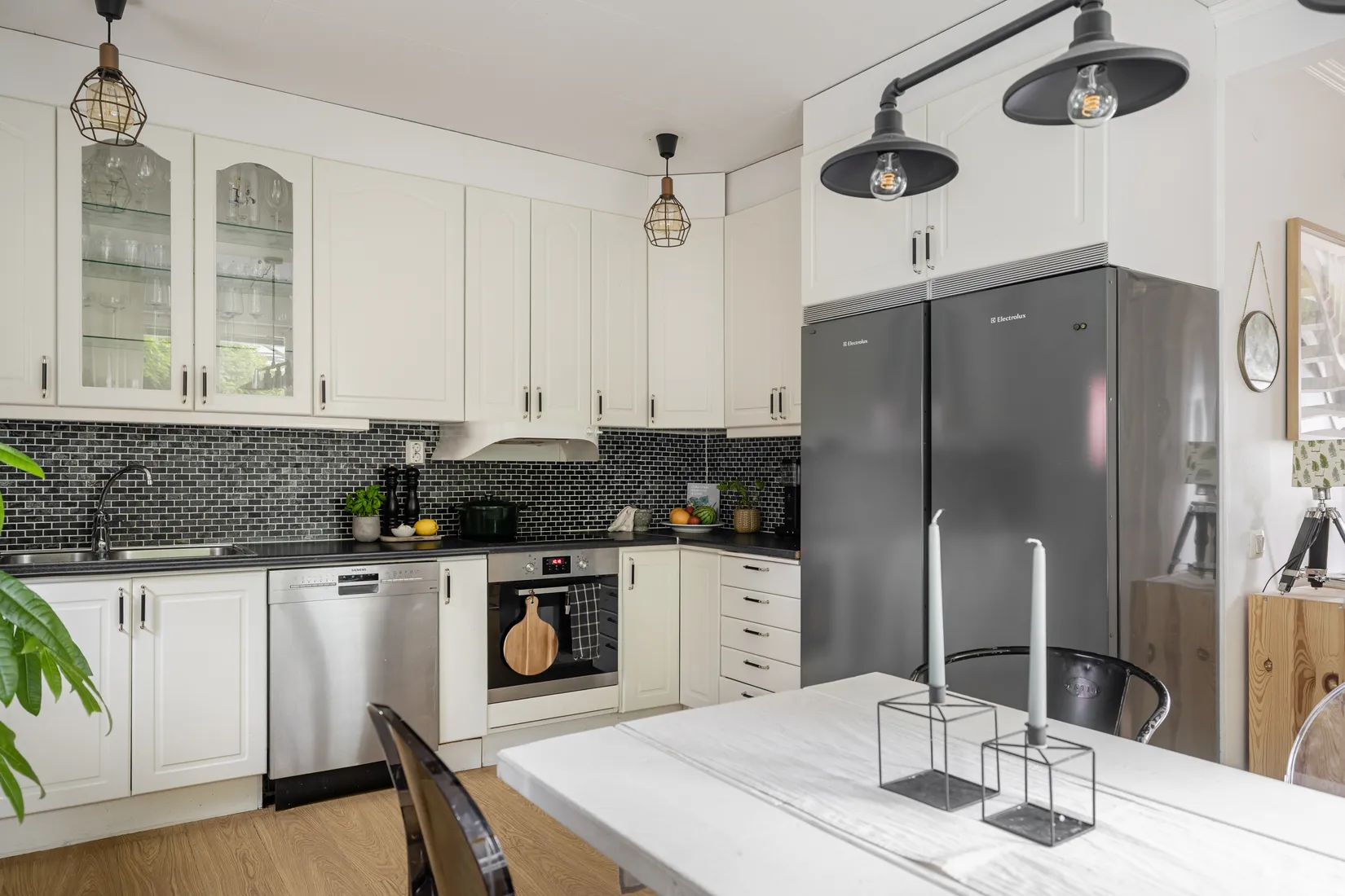 Bostadsrätt, Radhus, Vaktstigen 1D, Segeltorp, Huddinge