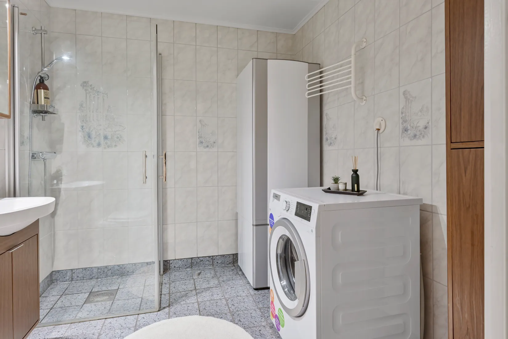 Bostadsrätt, Radhus, Polstjärnans gränd 73, Skälby, Järfälla
