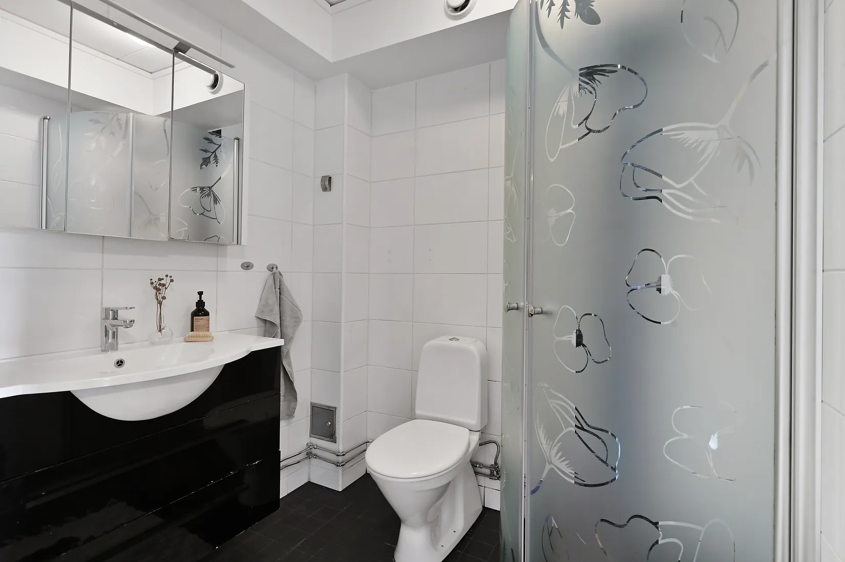 Bostadsrätt, Radhus, Vattumannens gränd 50, Skälby, Järfälla