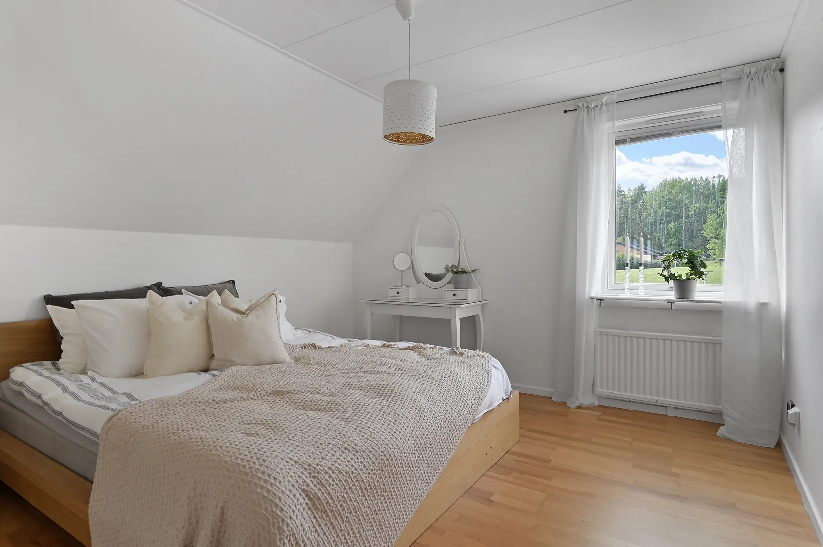 Bostadsrätt, Radhus, Vattumannens gränd 50, Skälby, Järfälla
