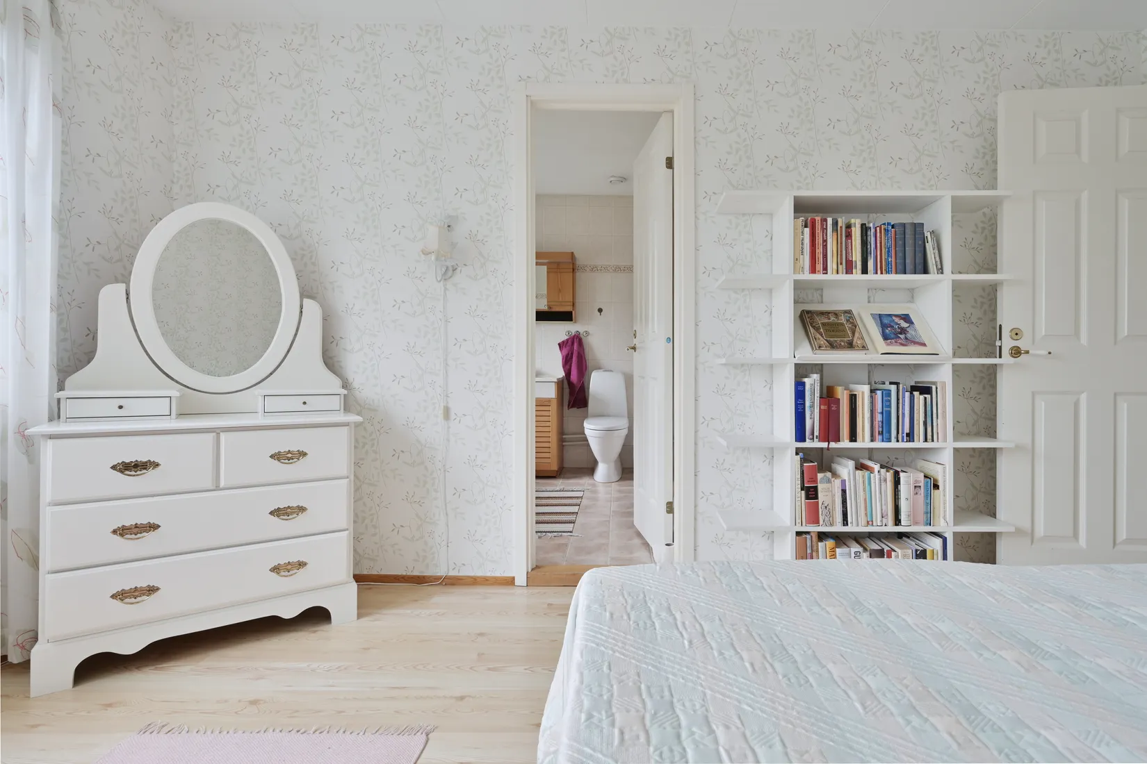 Villa, Radhus, Särimnervägen 1, Odenslunda, Upplands Väsby