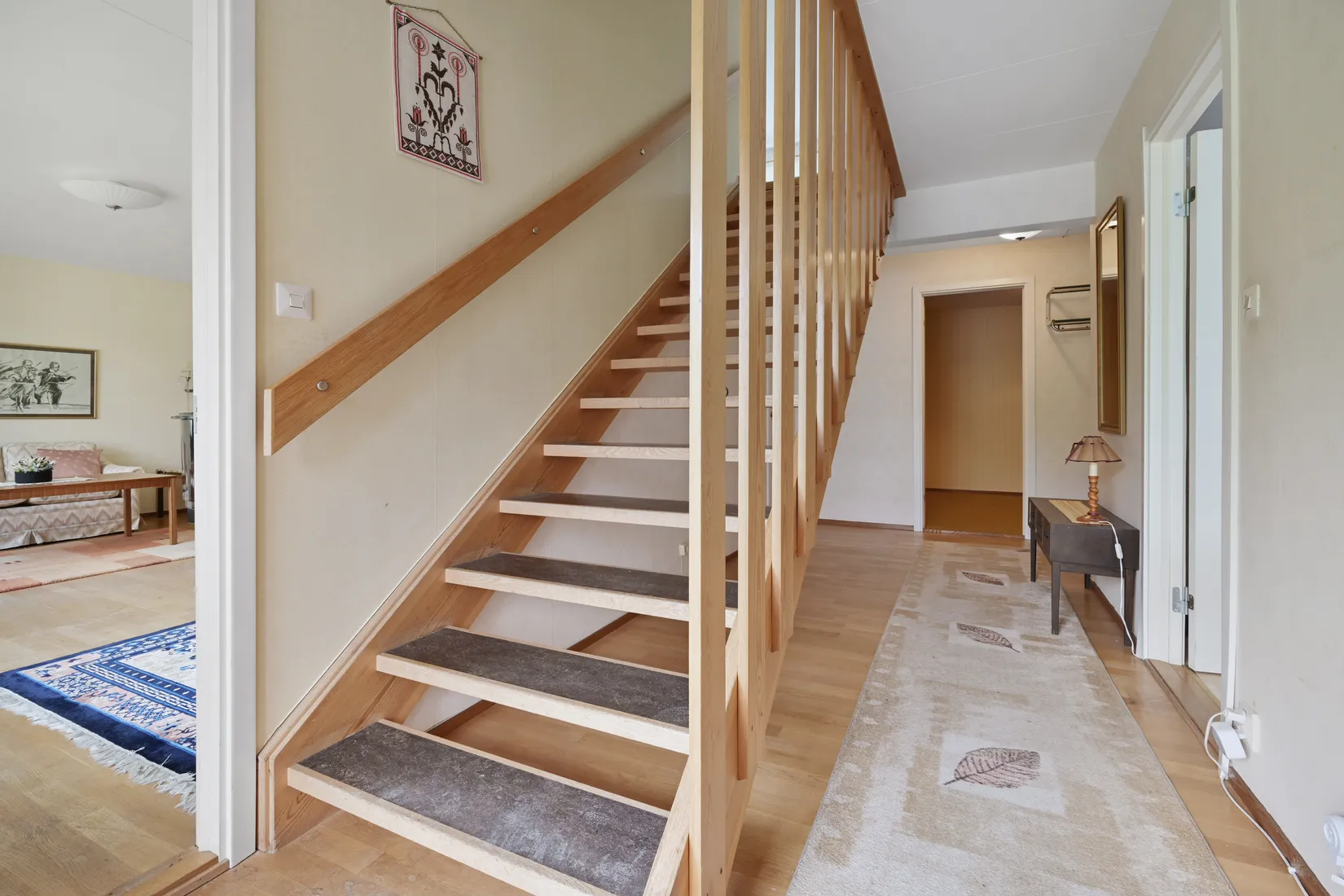 Villa, Radhus, Särimnervägen 1, Odenslunda, Upplands Väsby