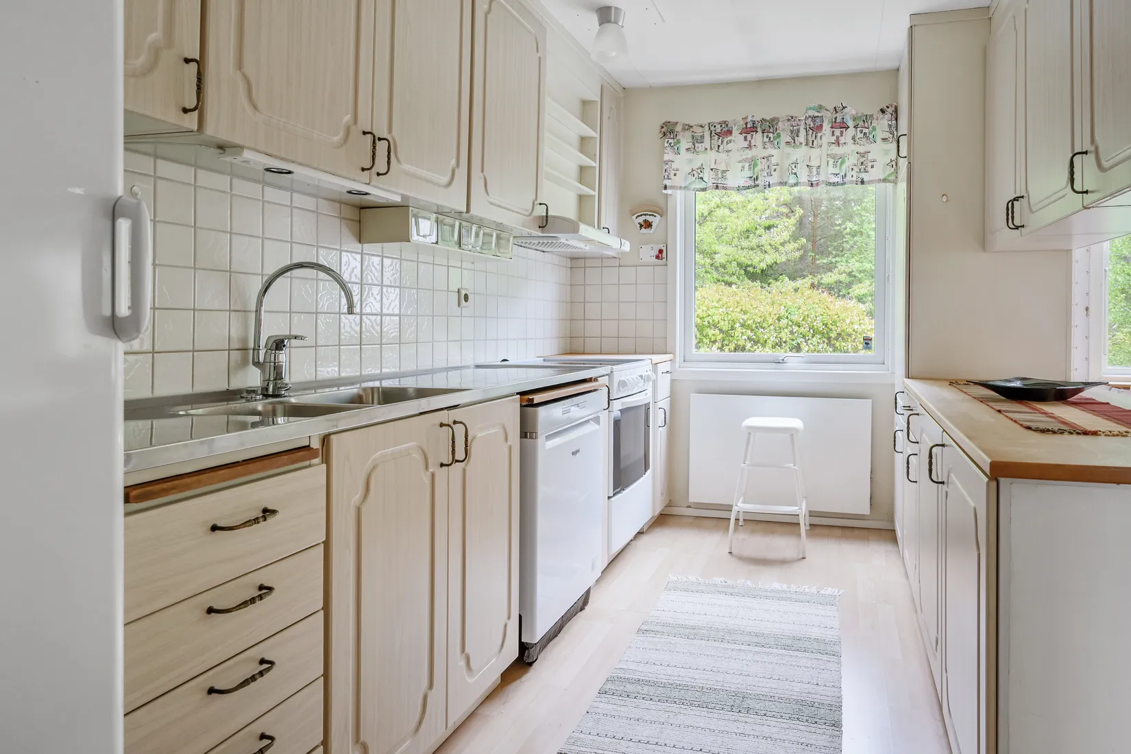 Villa, Radhus, Särimnervägen 1, Odenslunda, Upplands Väsby