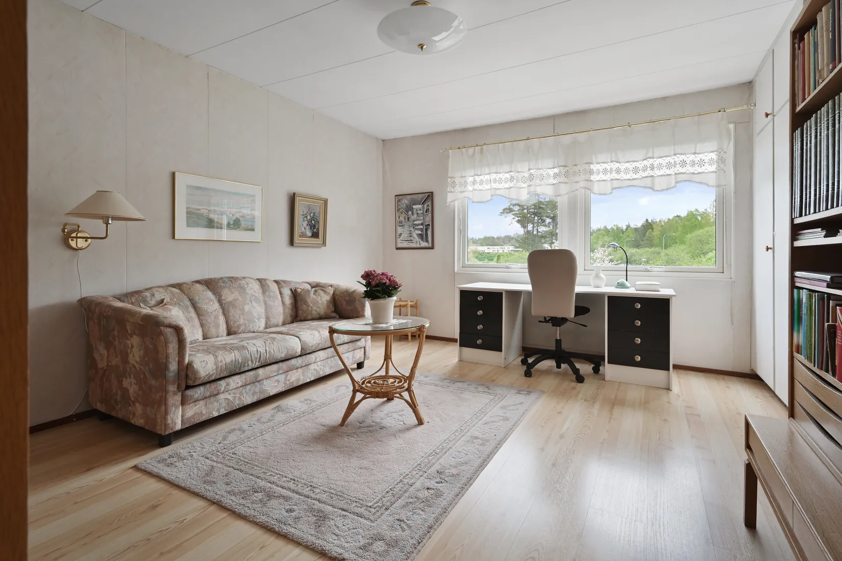 Villa, Radhus, Särimnervägen 1, Odenslunda, Upplands Väsby