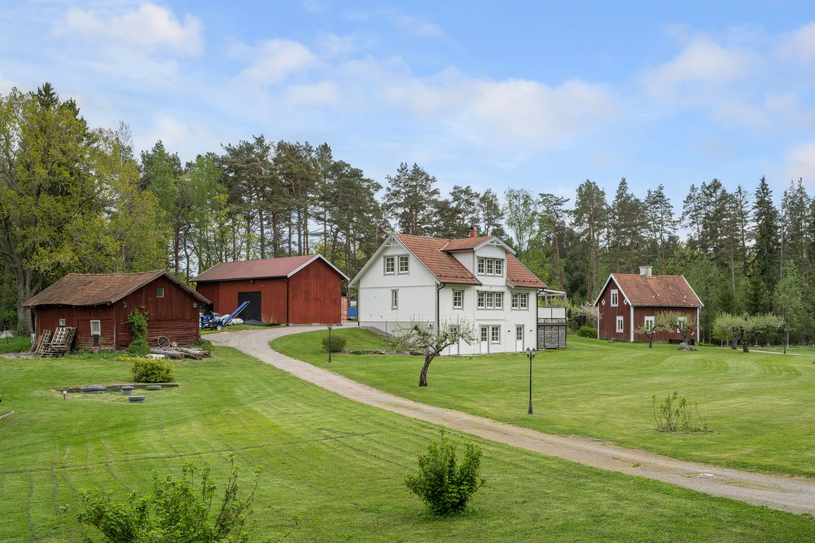 Gård/Skog, Rosenberg 3, Slottsbrinken, Strängnäs