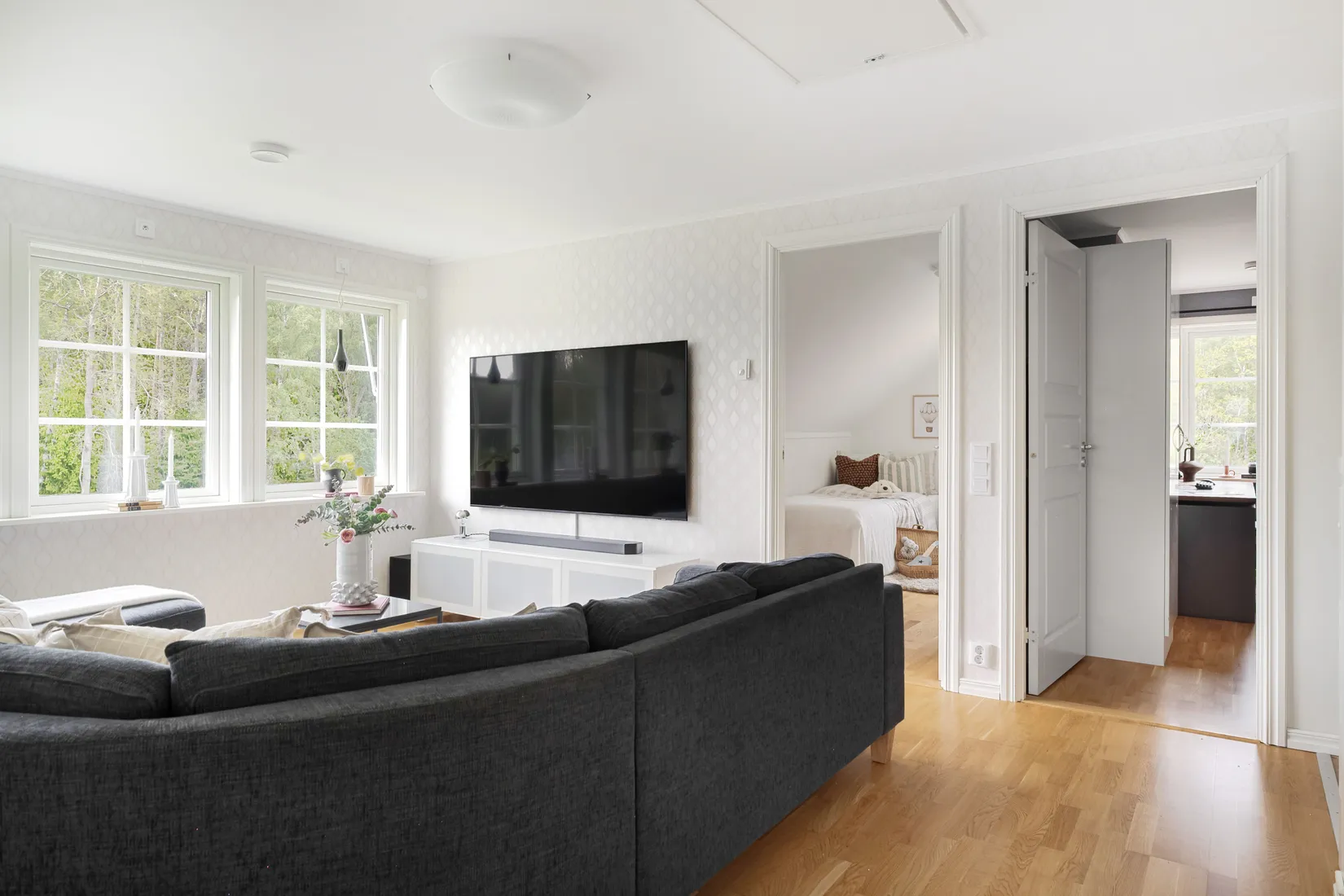 Gård/Skog, Rosenberg 3, Slottsbrinken, Strängnäs