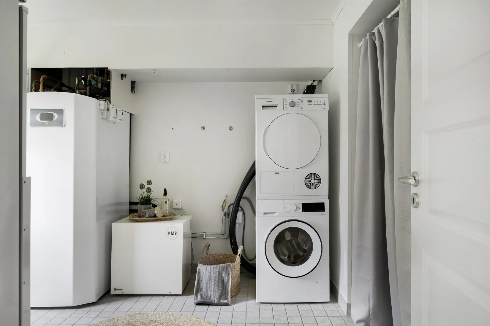 Gård/Skog, Rosenberg 3, Slottsbrinken, Strängnäs