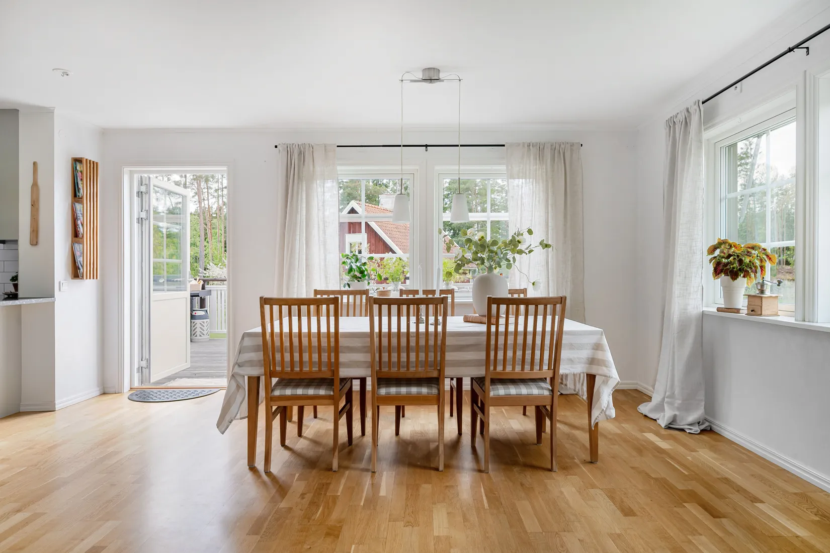 Gård/Skog, Rosenberg 3, Slottsbrinken, Strängnäs