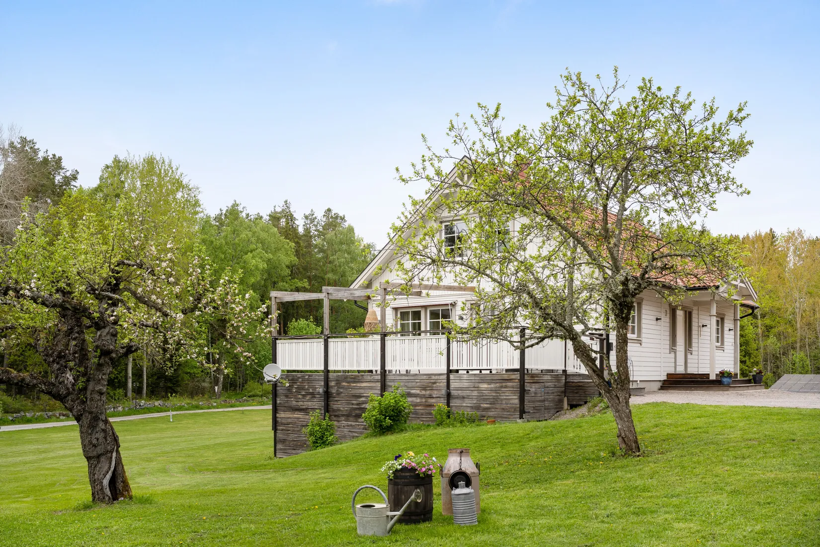 Gård/Skog, Rosenberg 3, Slottsbrinken, Strängnäs