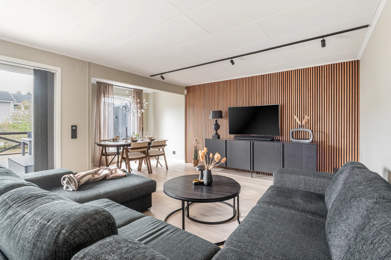 Villa, Radhus, Svartskogsvägen 21, Svartbäcken, Haninge