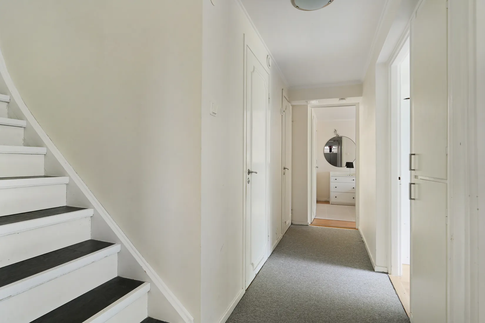 Villa, Radhus, Hovvägen 36, Vattmyra, Järfälla