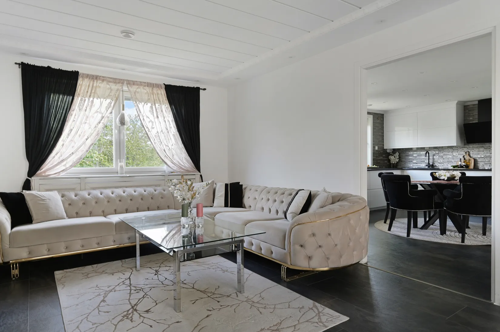 Villa, Radhus, Hovvägen 36, Vattmyra, Järfälla