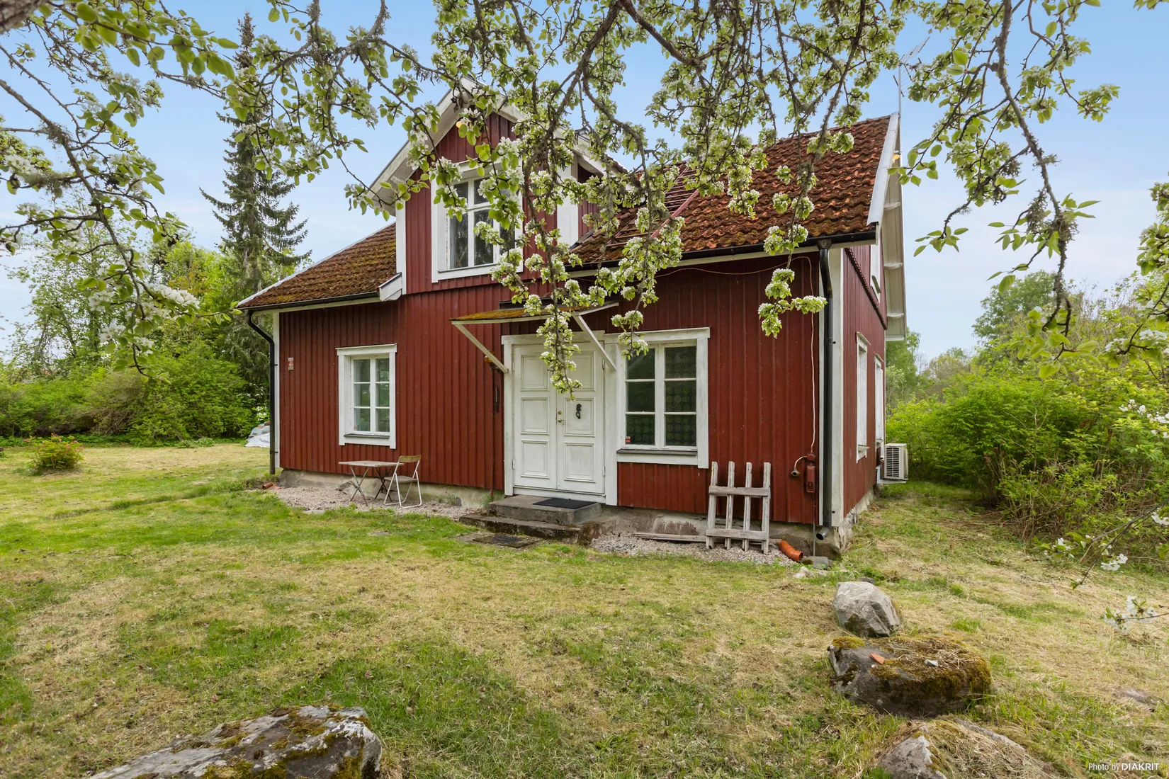 Villa, Almas väg 16, Sjöboviken, Örebro