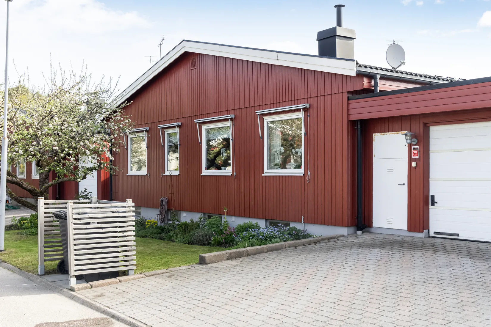 Villa, Radhus, Mor Annas Väg 22, Kållered - Hallen, Mölndal