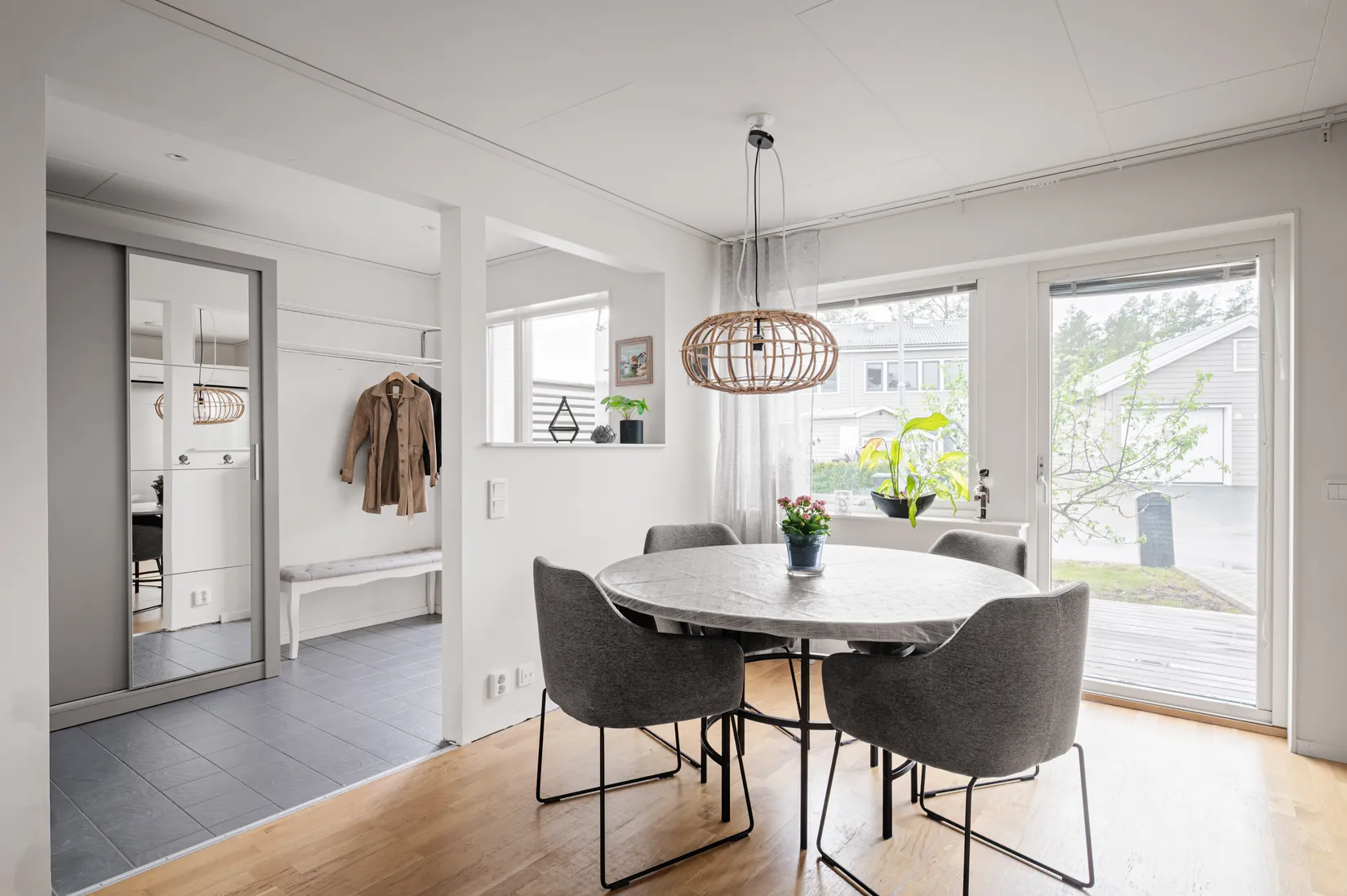 Radhus, Lillmossvägen 10B, Norrboda - Kungsängen, Upplands-Bro