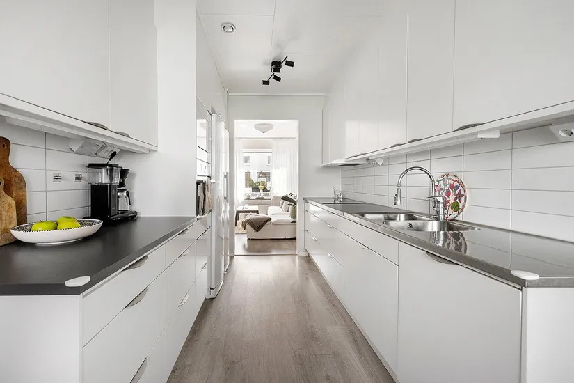 Radhus, Löjtnantsgränd 30, Barkarbystaden, Järfälla