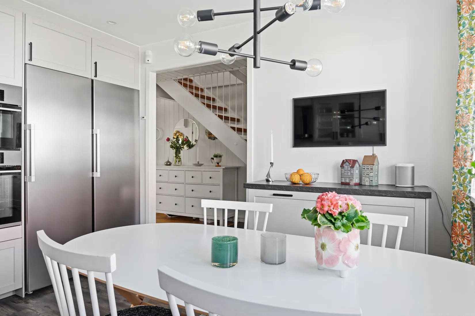 Villa, Radhus, Mantalsvägen 3, Furulund, Partille