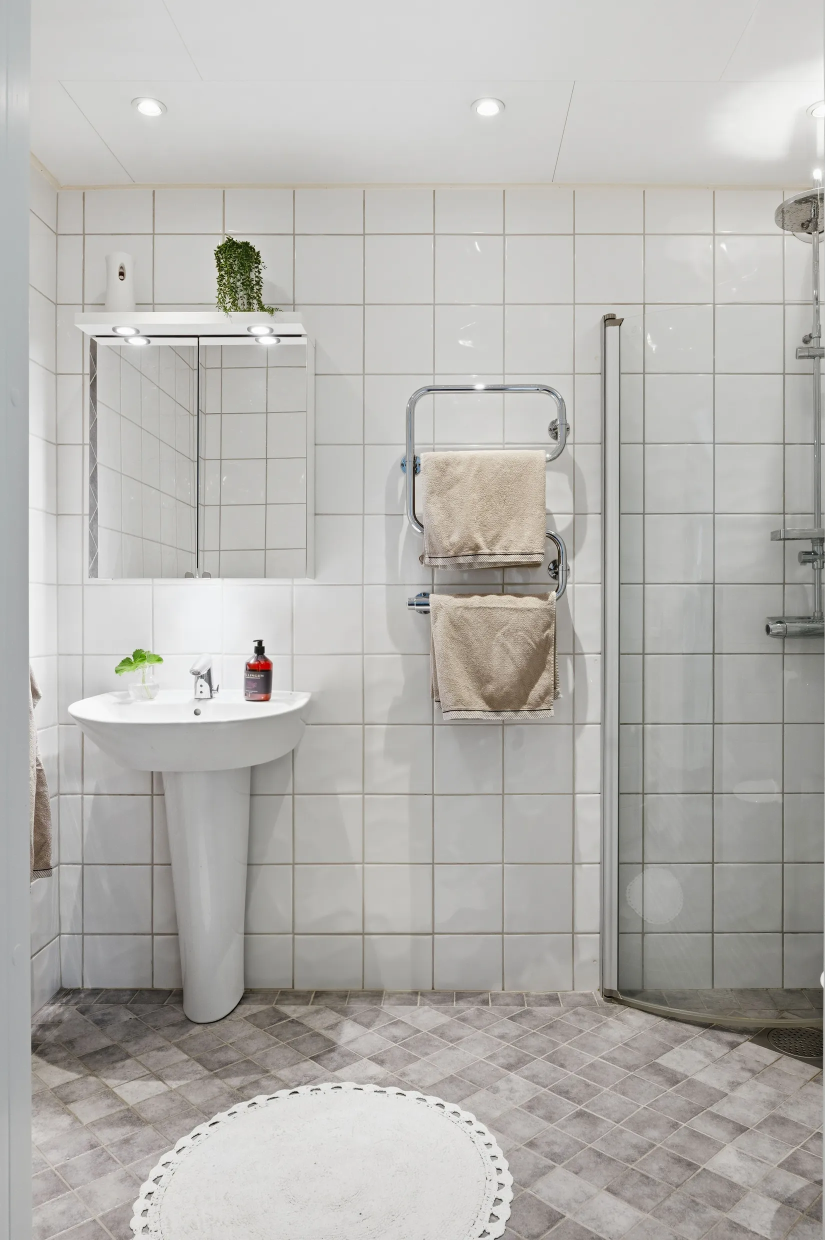 Villa, Radhus, Mantalsvägen 3, Furulund, Partille