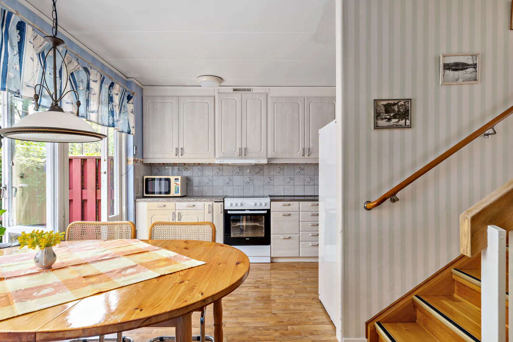 Villa, Radhus, Vikgatan 9B, Nynäshamn