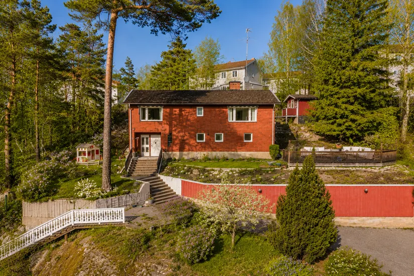 Villa, Fornborgsvägen 43, Solgård, Huddinge