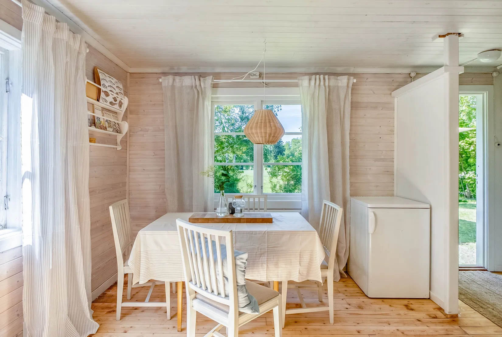 Fritidshus, Almö-Lindö 102, Almö-Lindö, Västerås