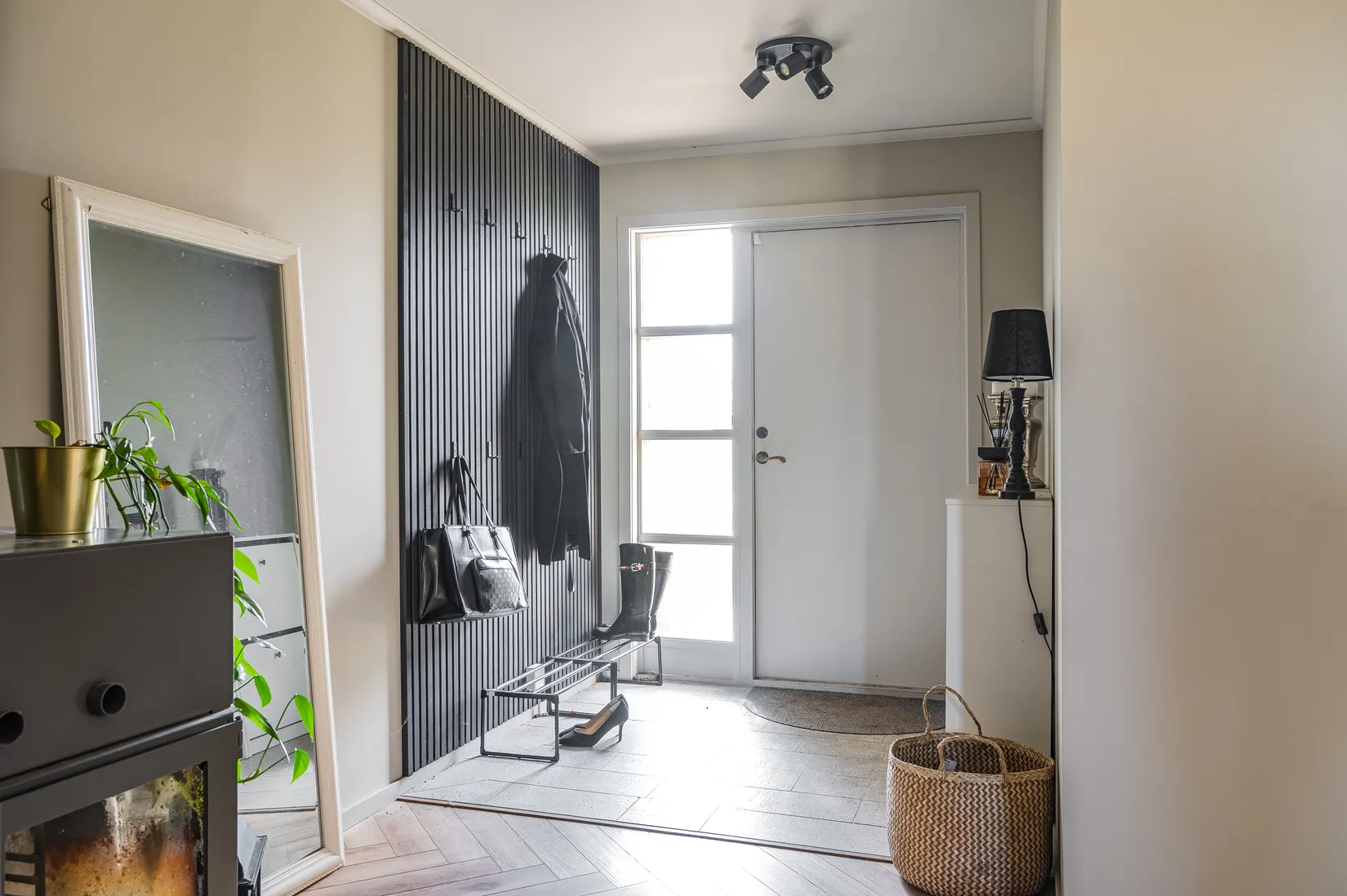 Villa, Tråvad Tråvadsbro 2, Tråvad, Vara
