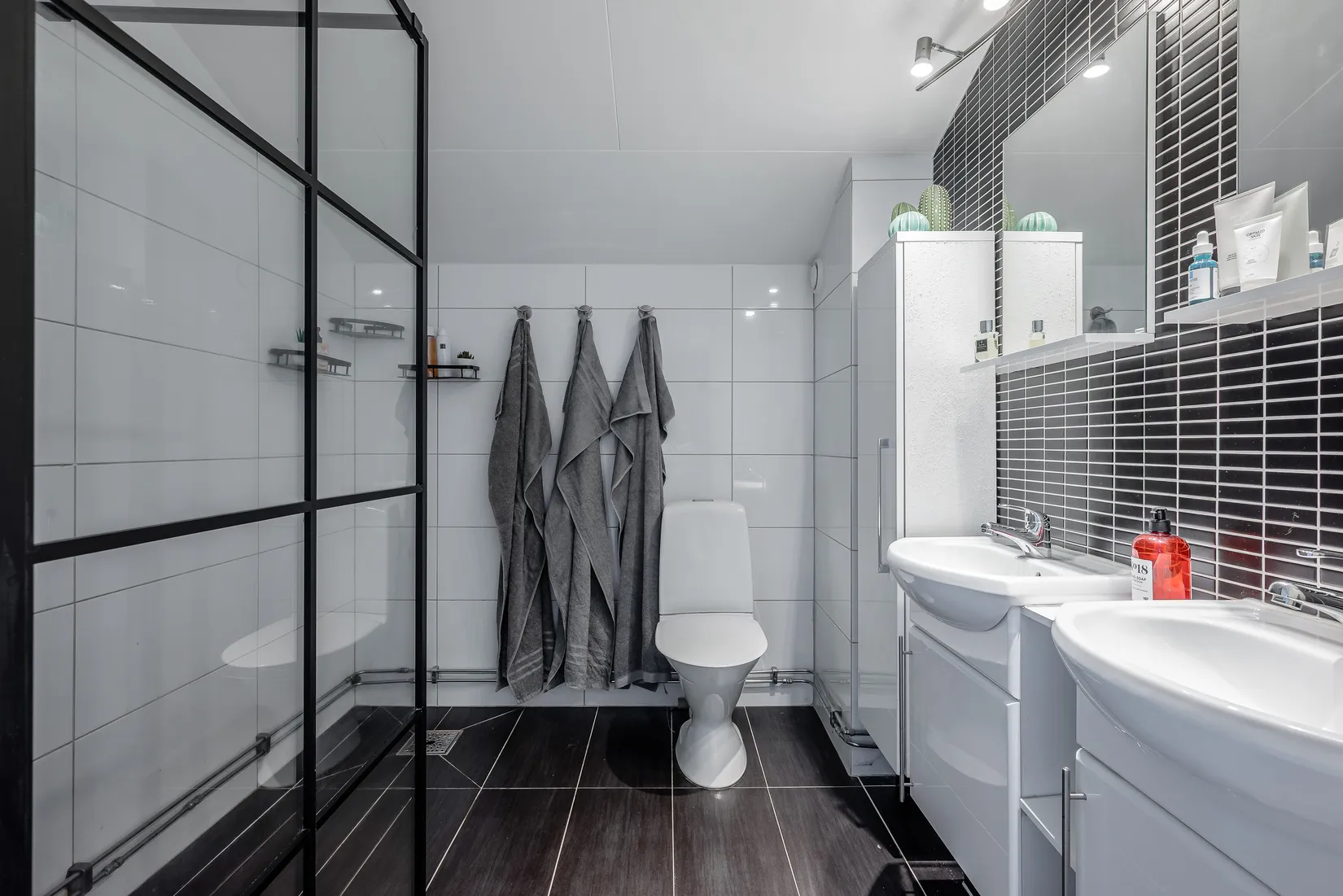 Bostadsrätt, Radhus, GRÖNLUNDSVÄGEN 3, Kårsta, Vallentuna